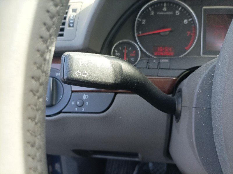 Recambio de mando intermitentes para audi a4 avant (8e) referencia OEM IAM   