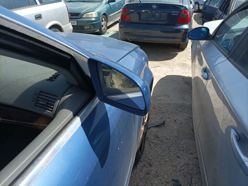 Recambio de retrovisor derecho para audi a4 avant (8e) referencia OEM IAM   