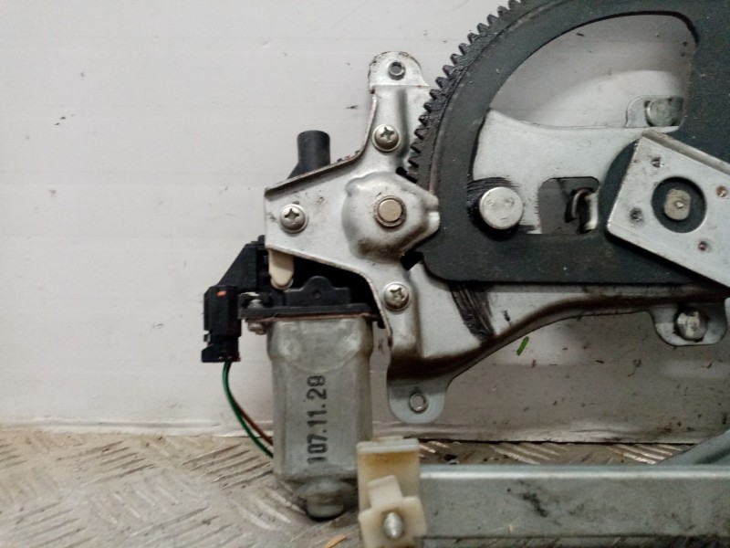 Recambio de elevalunas delantero derecho para chevrolet kalos 1.2 se referencia OEM IAM 95015330  