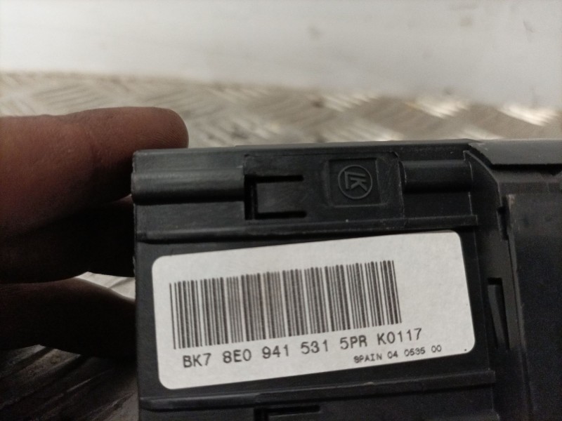 Recambio de mando luces para audi a4 avant (8e) referencia OEM IAM 8E0941531  