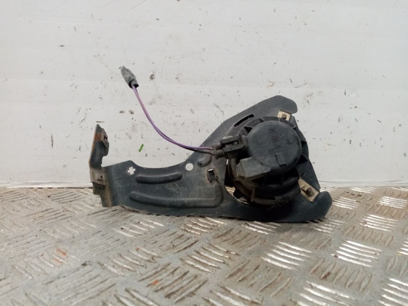 Recambio de faro antiniebla derecho para fiat punto berlina (188) 1.3 jtd cat referencia OEM IAM   