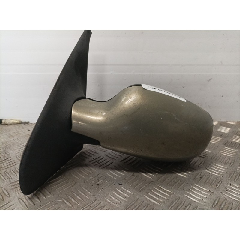 Recambio de retrovisor derecho para renault referencia OEM IAM    Recambio de retrovisor derecho para renault referencia OEM IAM