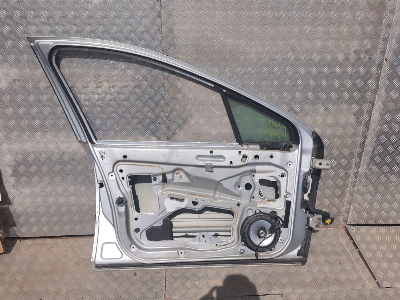 Recambio de puerta delantera izquierda para peugeot 407 st confort referencia OEM IAM   