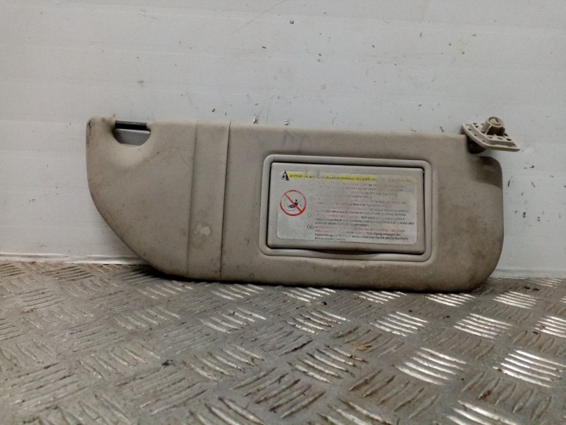 Recambio de parasol derecho para citroen c3 1.4 hdi referencia OEM IAM   