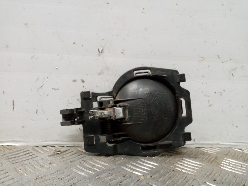 Recambio de maneta interior delantera izquierda para citroen c3 1.4 hdi referencia OEM IAM   