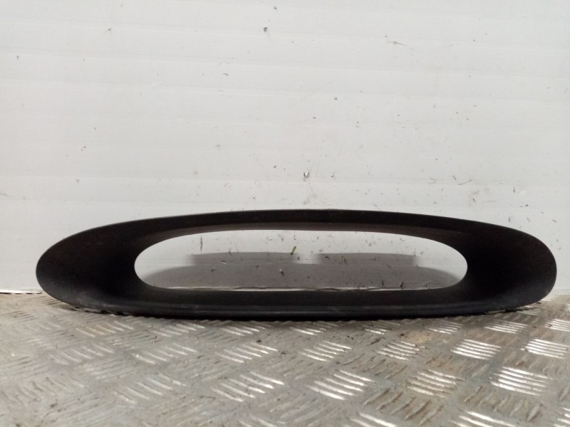 Recambio de mascara central de salpicadero para citroen xsara picasso 2.0 hdi satisfaction referencia OEM IAM   