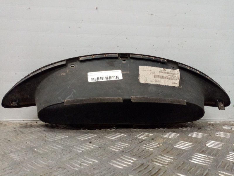 Recambio de mascara central de salpicadero para citroen xsara picasso 2.0 hdi satisfaction referencia OEM IAM   