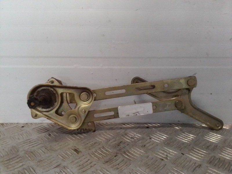 Recambio de elevalunas trasero izquierdo para renault 9 tse referencia OEM IAM 7700757189  