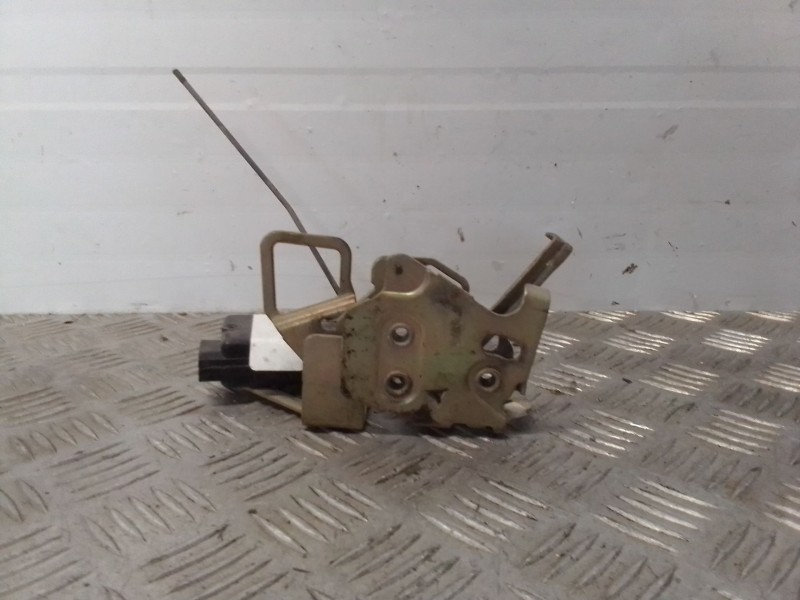 Recambio de cerradura puerta delantera derecha para renault 9 tse referencia OEM IAM 7701027624  