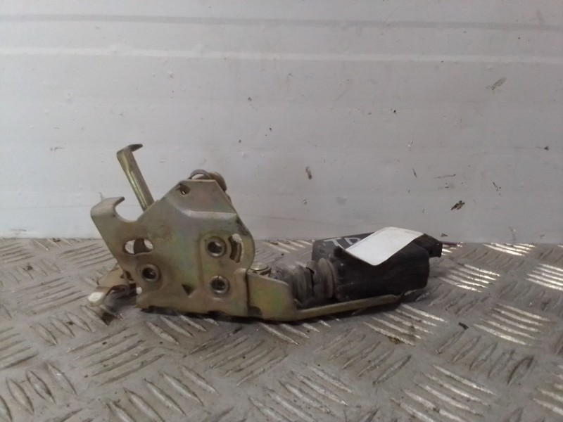 Recambio de cerradura puerta trasera derecha para renault 9 tse referencia OEM IAM 7701027626  