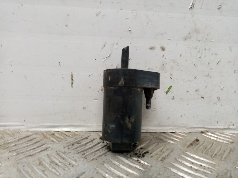 Recambio de bomba limpia para renault 9 tse referencia OEM IAM 7704002215  