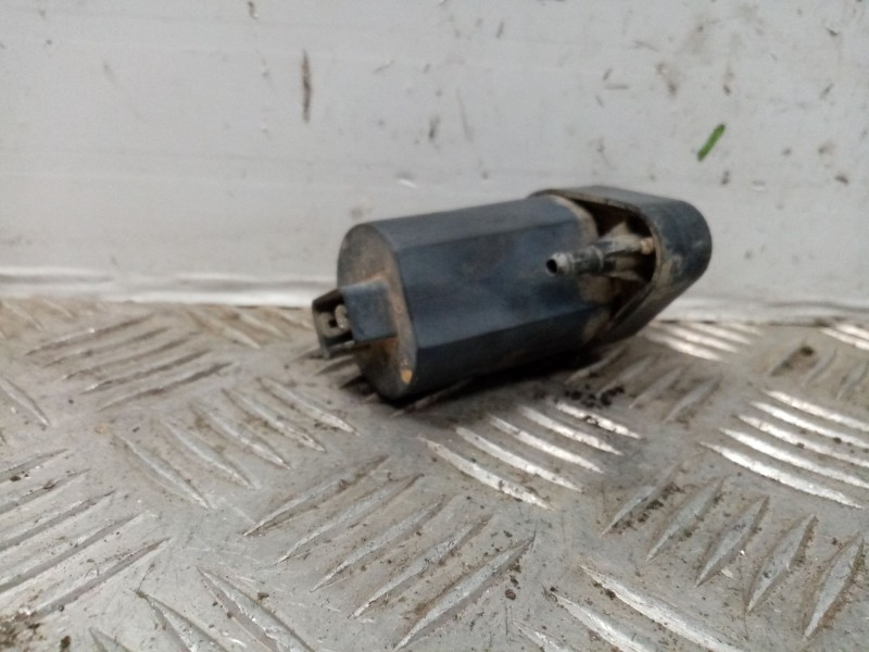 Recambio de bomba limpia para renault 9 tse referencia OEM IAM 7704002215  