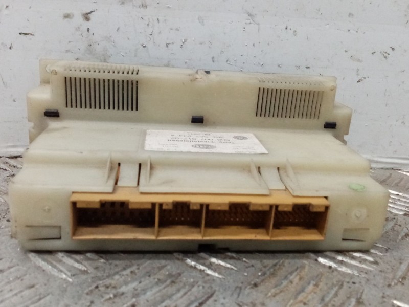 Recambio de mando climatizador para volkswagen golf iv berlina (1j1) referencia OEM IAM 5HB00761702 3B1907044A 