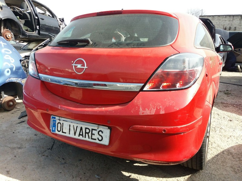 opel astra h gtc (a04) del año 2005