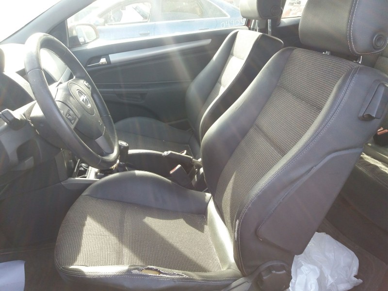 opel astra h gtc (a04) del año 2005