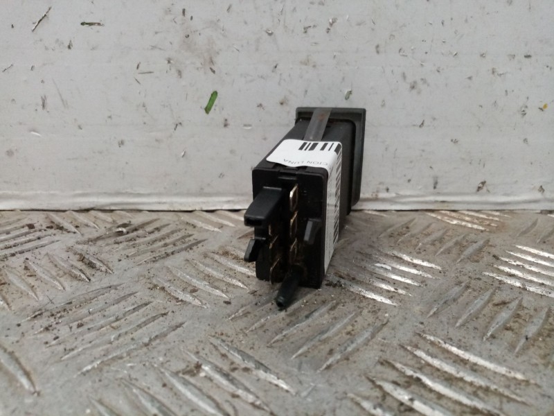 Recambio de interruptor calefaccion luna trasera para volkswagen golf iv berlina (1j1) referencia OEM IAM   