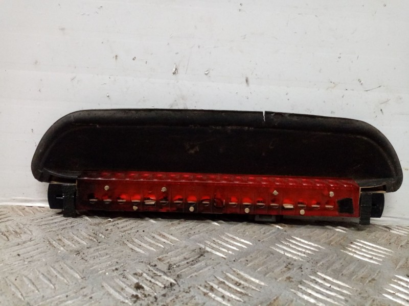 Recambio de luz central de freno para bmw serie 3 berlina (e90) 320d referencia OEM IAM 63257145519  