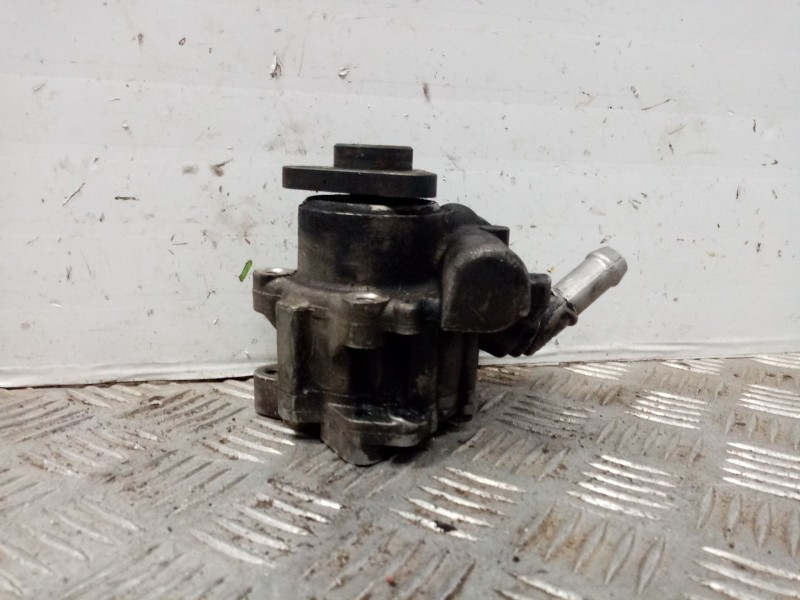 Recambio de bomba direccion para bmw serie 3 berlina (e90) 320d referencia OEM IAM 7692974546  