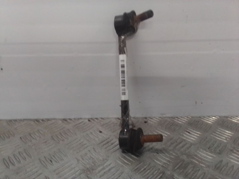 Recambio de bieleta estabilizadora delantera izquierda para nissan cabstar e bd30 referencia OEM IAM   