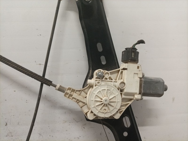 Recambio de elevalunas delantero izquierdo para bmw serie 3 berlina (e90) 320d referencia OEM IAM 51337140587  