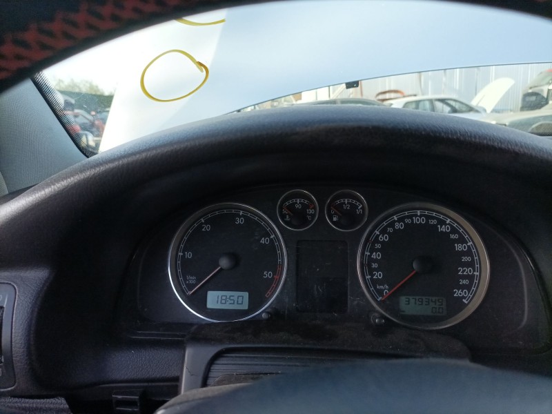 Recambio de cuadro instrumentos para volkswagen passat berlina (3b3) referencia OEM IAM   