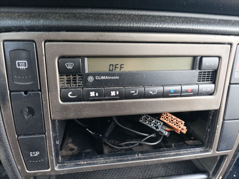 Recambio de mando climatizador para volkswagen passat berlina (3b3) referencia OEM IAM   