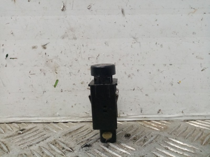 Recambio de interruptor para tata indica referencia OEM IAM   