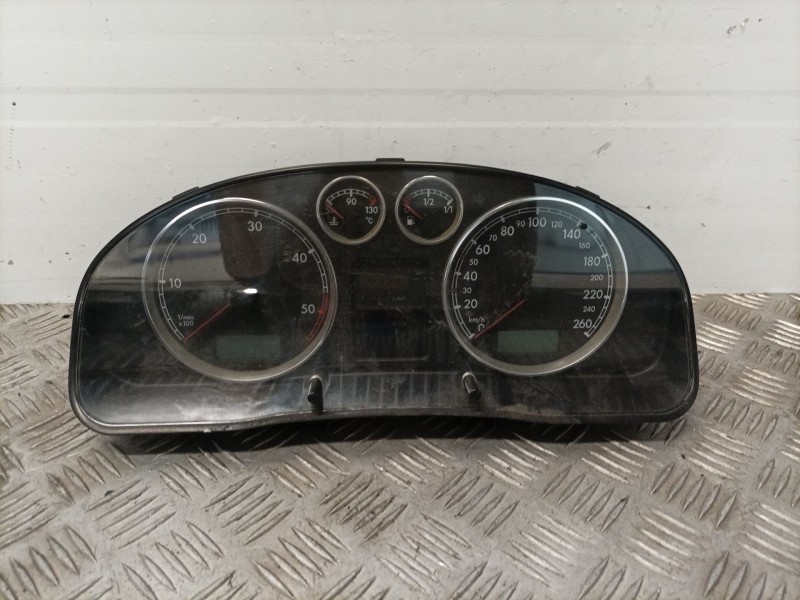 Recambio de cuadro instrumentos para volkswagen passat berlina (3b3) referencia OEM IAM 3B0920826A  