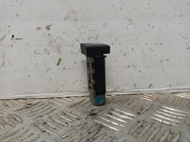 Recambio de interruptor para kia carens 2.0 turbodiesel cat referencia OEM IAM   