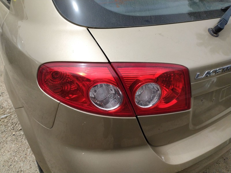 Recambio de piloto trasero izquierdo para chevrolet lacetti 2.0 diesel cat referencia OEM IAM   