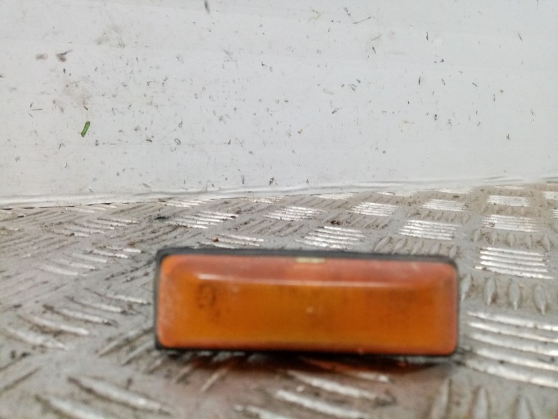 Recambio de piloto lateral izquierdo para renault 21 berlina (b/l48) 2.1 diesel referencia OEM IAM   