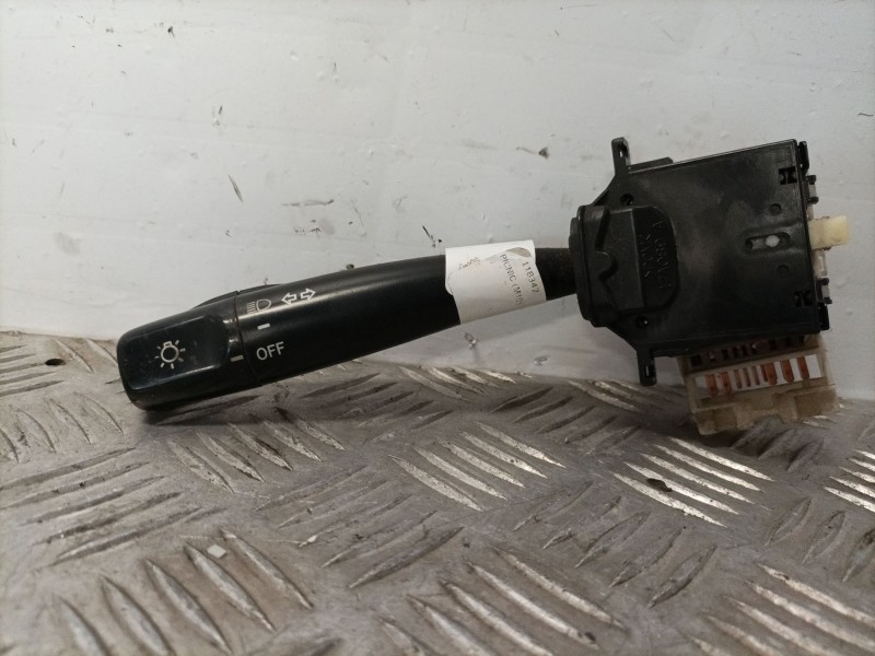 Recambio de mando luces para toyota picnic (m10) 2.2 turbodiesel referencia OEM IAM   