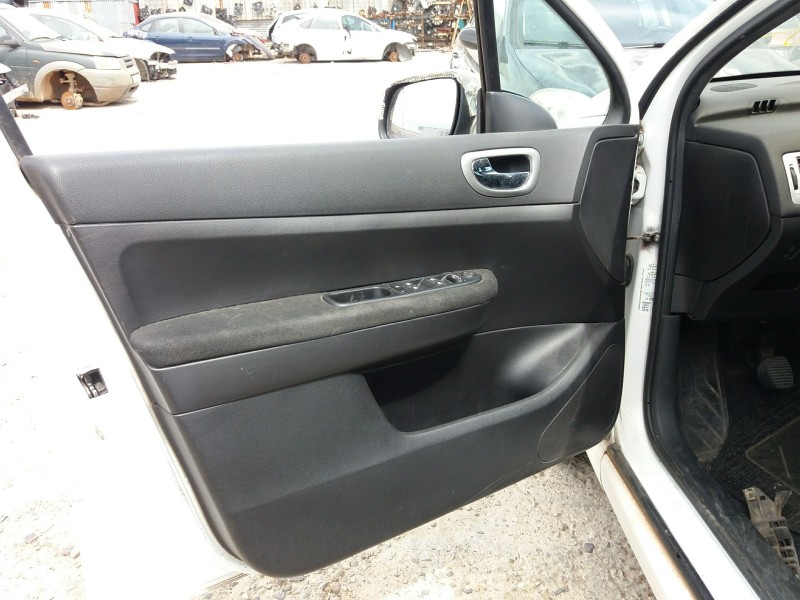 peugeot  del año  peugeot  del año