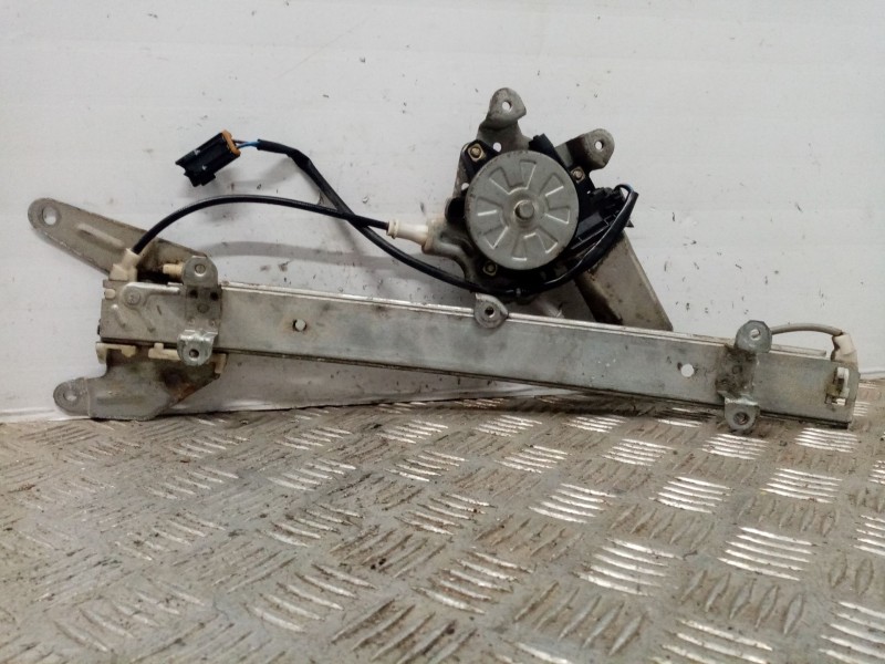 Recambio de elevalunas trasero izquierdo para nissan sunny berlina (n14) 2.0 diesel referencia OEM IAM   