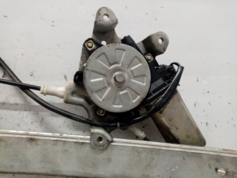 Recambio de elevalunas trasero izquierdo para nissan sunny berlina (n14) 2.0 diesel referencia OEM IAM   