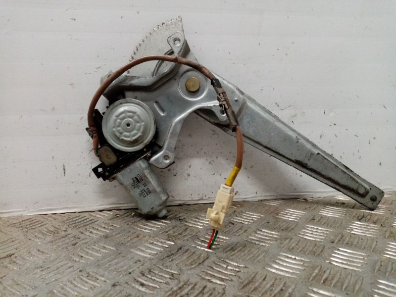 Recambio de elevalunas trasero izquierdo para mazda premacy (cp) 2.0 turbodiesel cat referencia OEM IAM 8621003932  