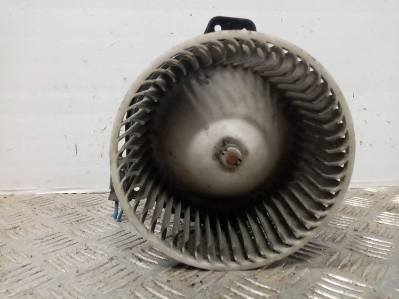 Recambio de ventilador calefaccion para mazda premacy (cp) 2.0 turbodiesel cat referencia OEM IAM 894000003  