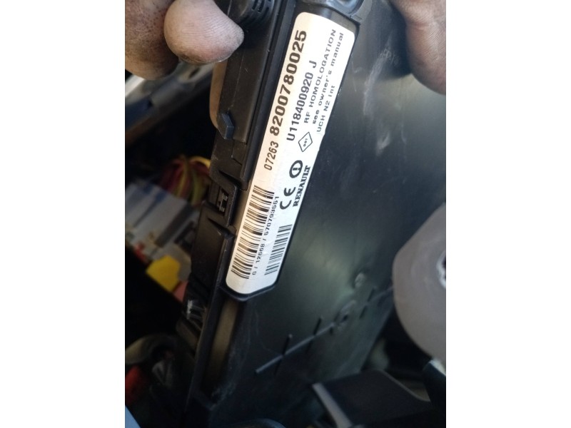 renault scenic ii 2.0 dci diesel cat   |   0.03 - 0.09 | 2003 - 2009 | 150 cv / 110 kw del año 2003