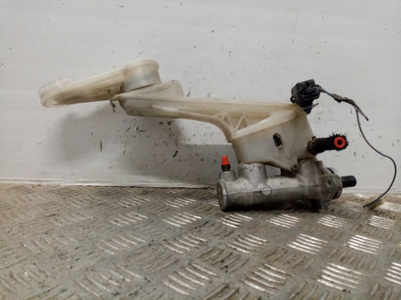 Recambio de bomba freno para mazda premacy (cp) 2.0 turbodiesel cat referencia OEM IAM   