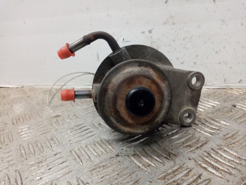 Recambio de filtro gasoil para mazda premacy (cp) 2.0 turbodiesel cat referencia OEM IAM R2L113ZA5  