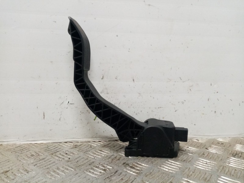 Recambio de potenciometro pedal para citroen c4 berlina vtr plus referencia OEM IAM 9680565880  