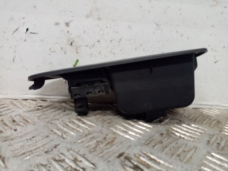 Recambio de maneta elevalunas delantera derecha para citroen c4 berlina vtr plus referencia OEM IAM   