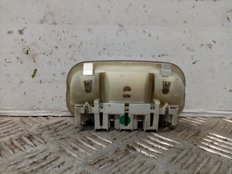 Recambio de luz interior para citroen c8 2.0 hdi fap cat referencia OEM IAM   