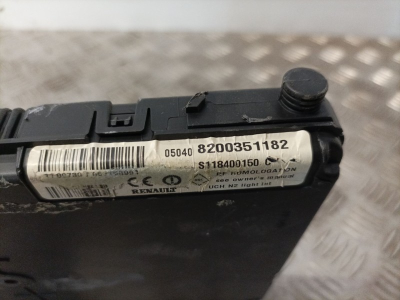 Recambio de caja reles / fusibles para renault megane ii coupe/cabrio referencia OEM IAM 8200351182   Recambio de caja reles / fusibles para renault megane ii coupe/cabrio referencia OEM IAM 8200351182