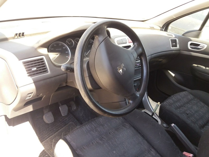 peugeot  del año  peugeot  del año