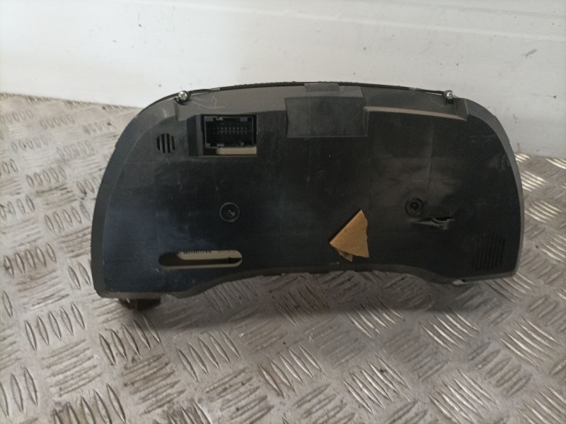 Recambio de cuadro instrumentos para fiat punto berlina (188) 1.9 d (i) referencia OEM IAM 46833368  