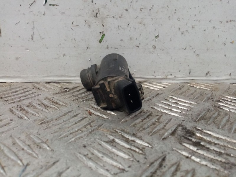 Recambio de bomba limpia para toyota rav 4 (a2) referencia OEM IAM 8533033020  