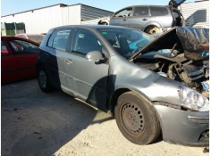 volkswagen golf v berlina (1k1) del año 2003 2