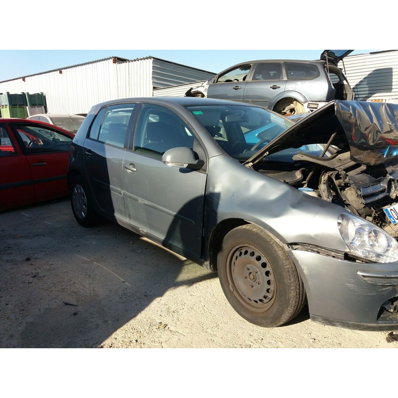 volkswagen golf v berlina (1k1) del año 2003