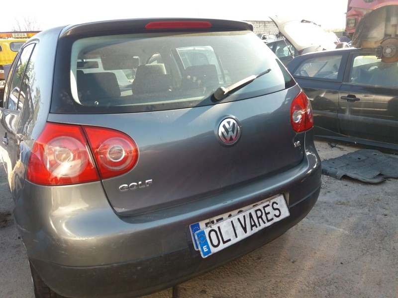 volkswagen golf v berlina (1k1) del año 2003